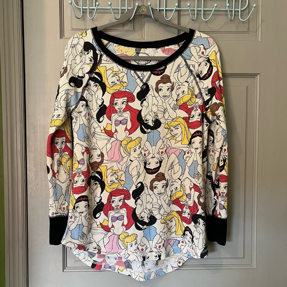 Disney Princess Pajama Top. Waffle Thermal Material. Size Large